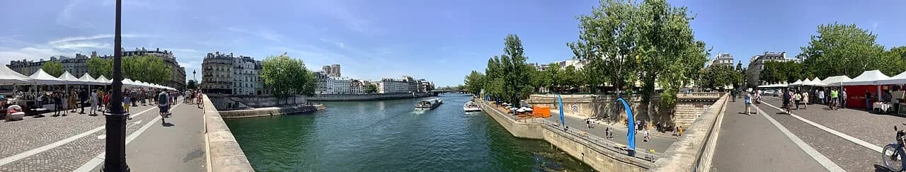 Paris and the Seine, 2022